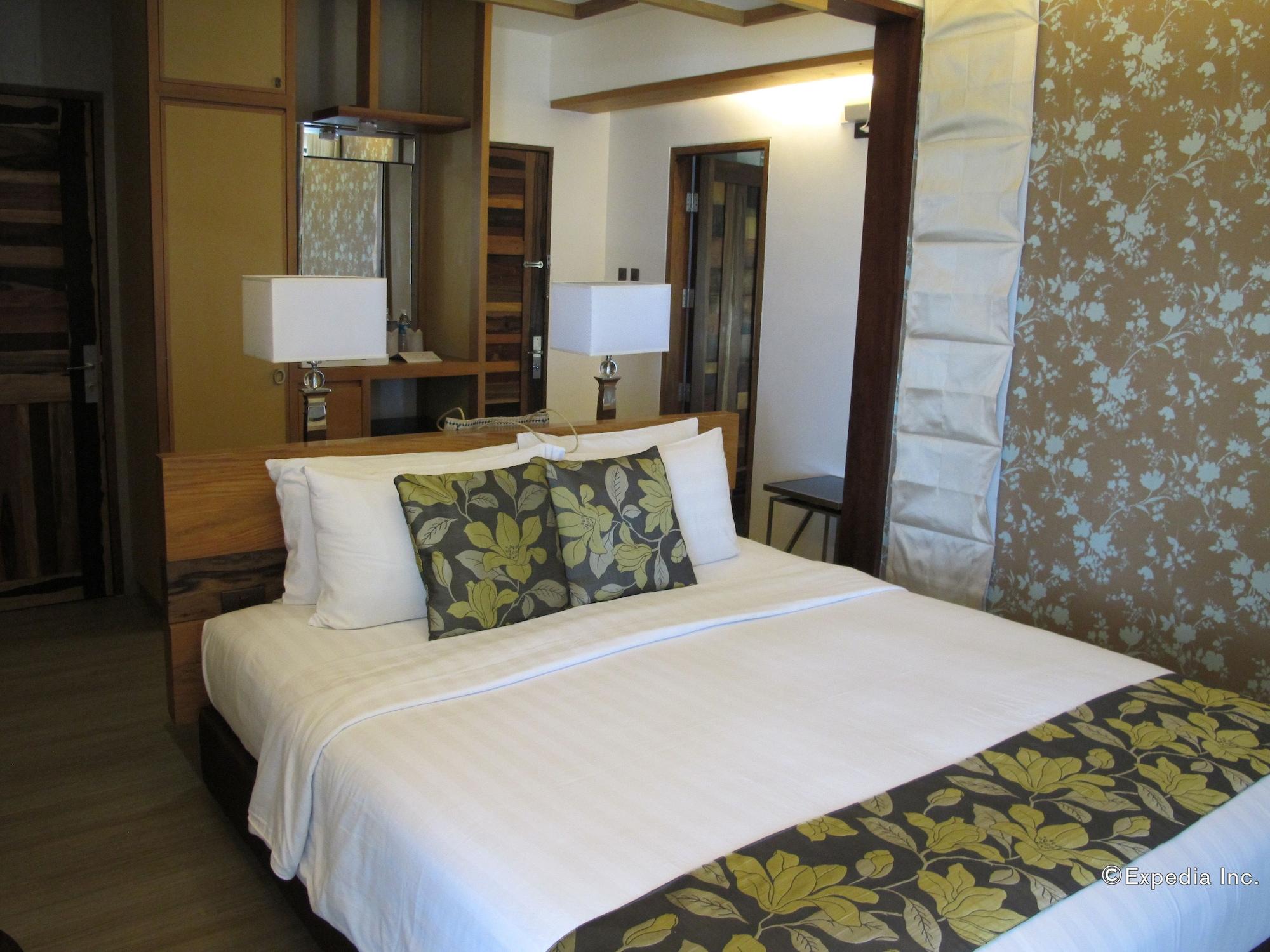 Infinity Resort Puerto Galera Dış mekan fotoğraf
