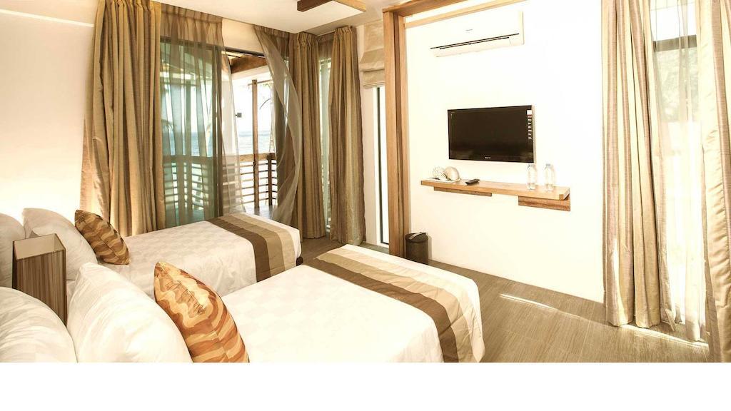 Infinity Resort Puerto Galera Dış mekan fotoğraf